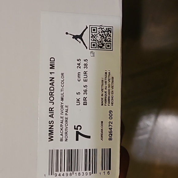 Mint Condition Womens Air Jordan 1 Mid Black and Pale Ivory Sneakers - Picture 8 of 8